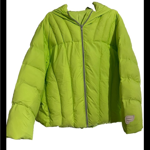 Fabletics Lime Green Quilted Hooded Puffer Jacket size M relaxed fit -almost new - Picture 6 of 7